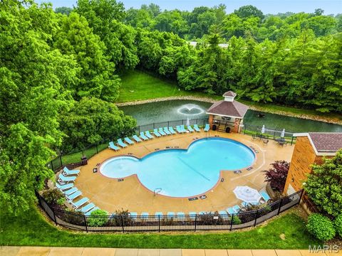Tiny photo for 2008 Greenglen Drive #203, Kirkwood, MO 63122 (MLS # 26030569)