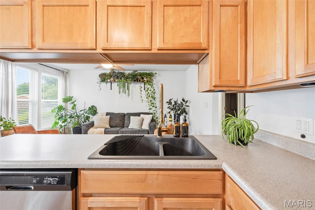 Greenbriar Condo - Residential