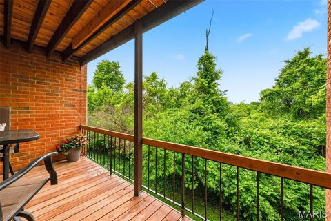 Tiny photo for 2008 Greenglen Drive #203, Kirkwood, MO 63122 (MLS # 26030569)