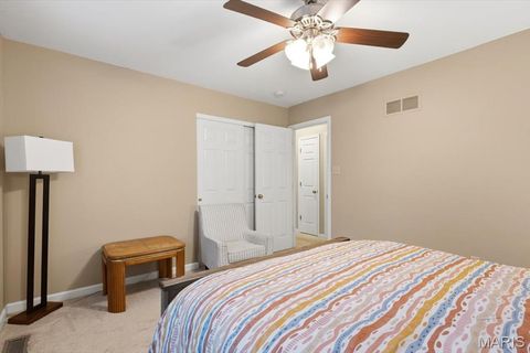 Tiny photo for 20 Greystoke Court, Ballwin, MO 63021 (MLS # 26031330)
