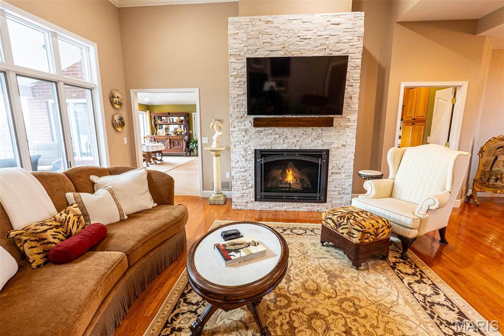 EMERALD HILLS - Residential