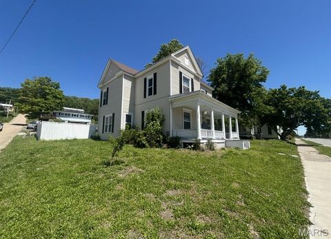 Photo of 1115 Georgia Street, Louisiana, MO 63353 (MLS # 26031533)