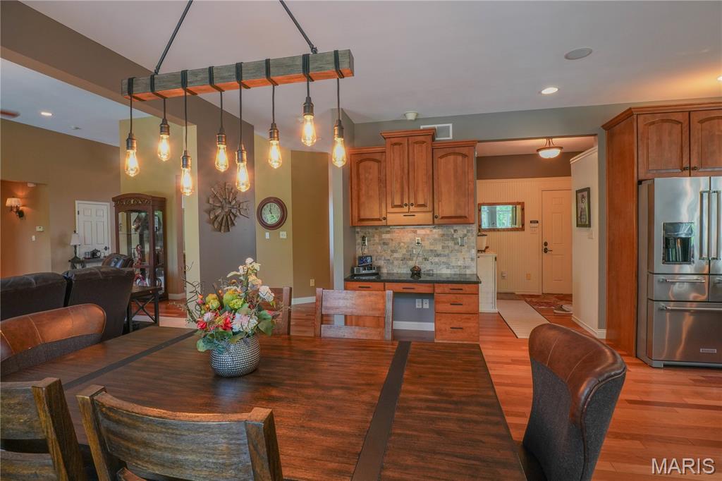 Tompkins Rdg - Residential