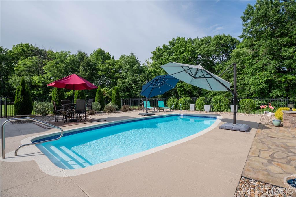 Tompkins Rdg - Residential