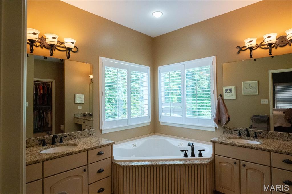 Tompkins Rdg - Residential