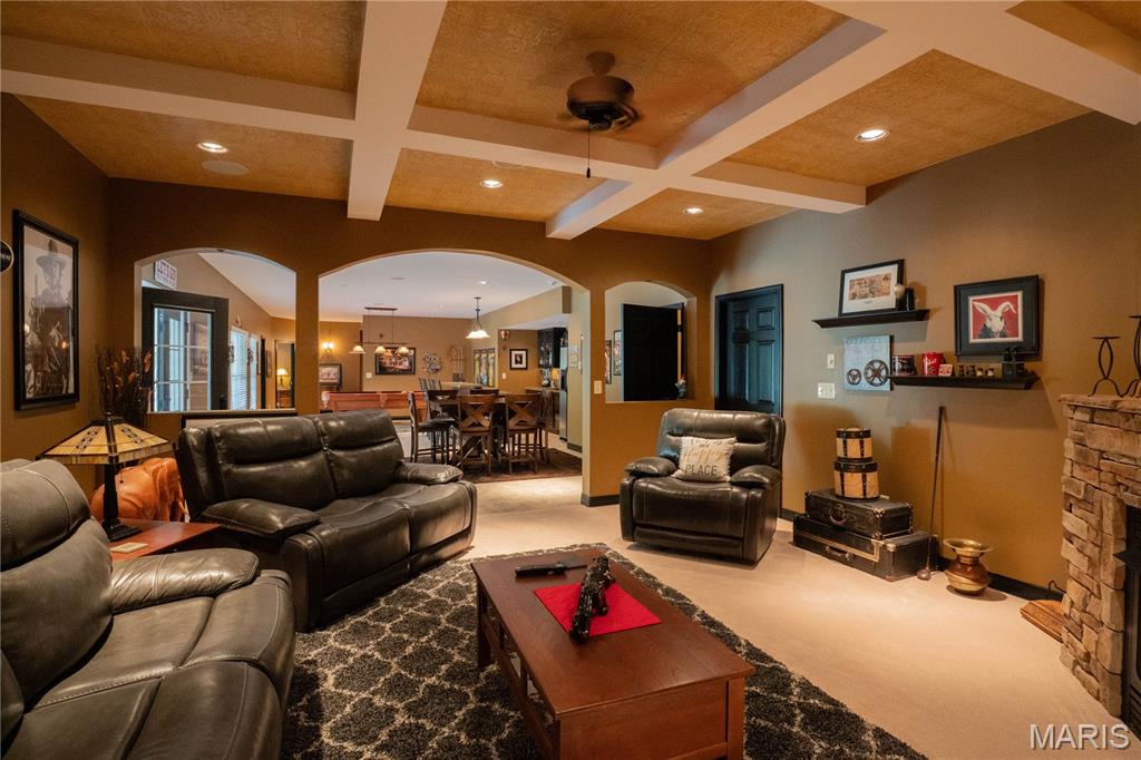 Tompkins Rdg - Residential