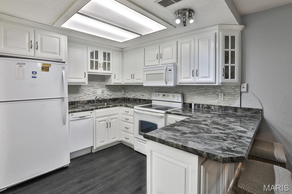 Heritage Garden Condos - Residential