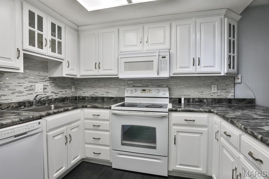 Heritage Garden Condos - Residential