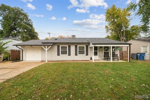 20 Jamestown Drive St Peters MO 63376