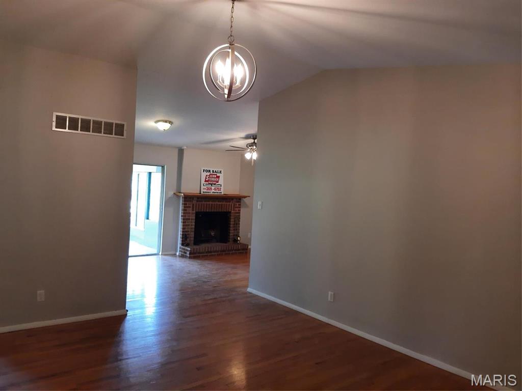 574 Coach Light Lane