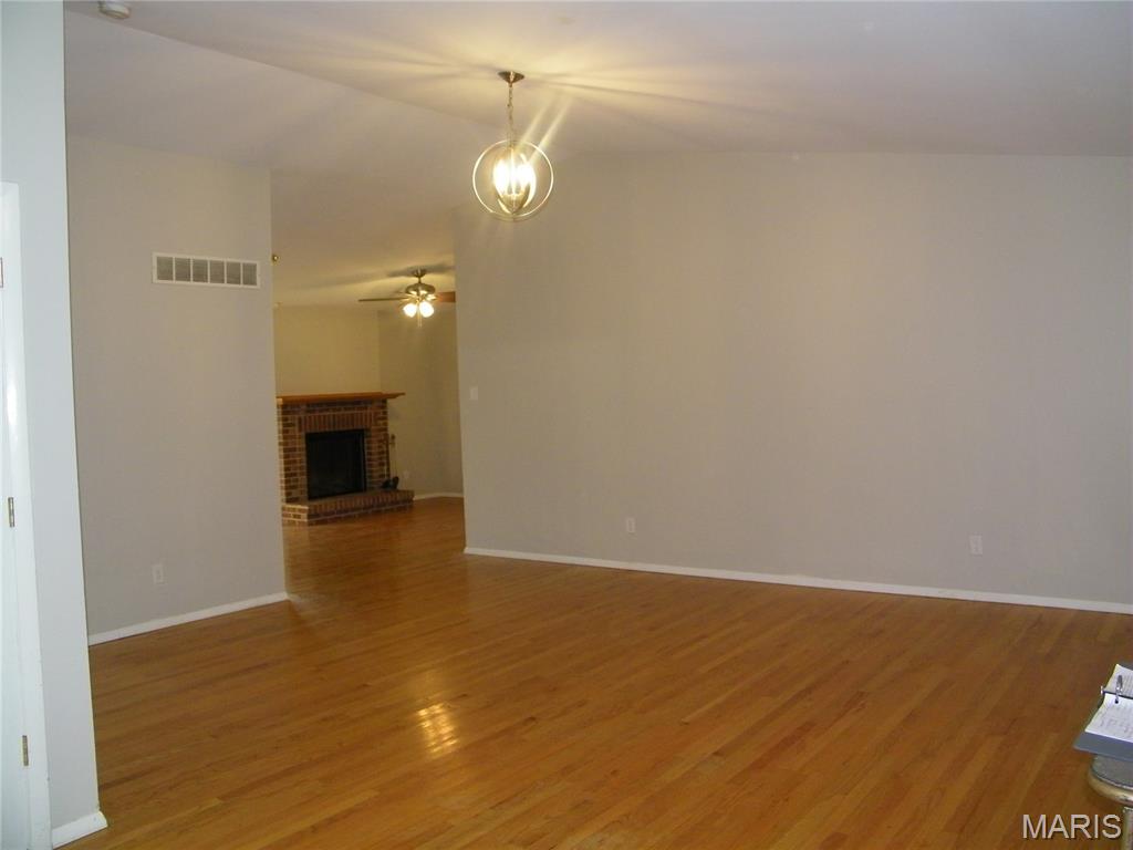 574 Coach Light Lane