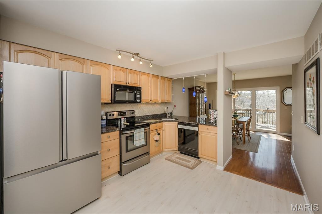 Treetop Condo 3A - Residential