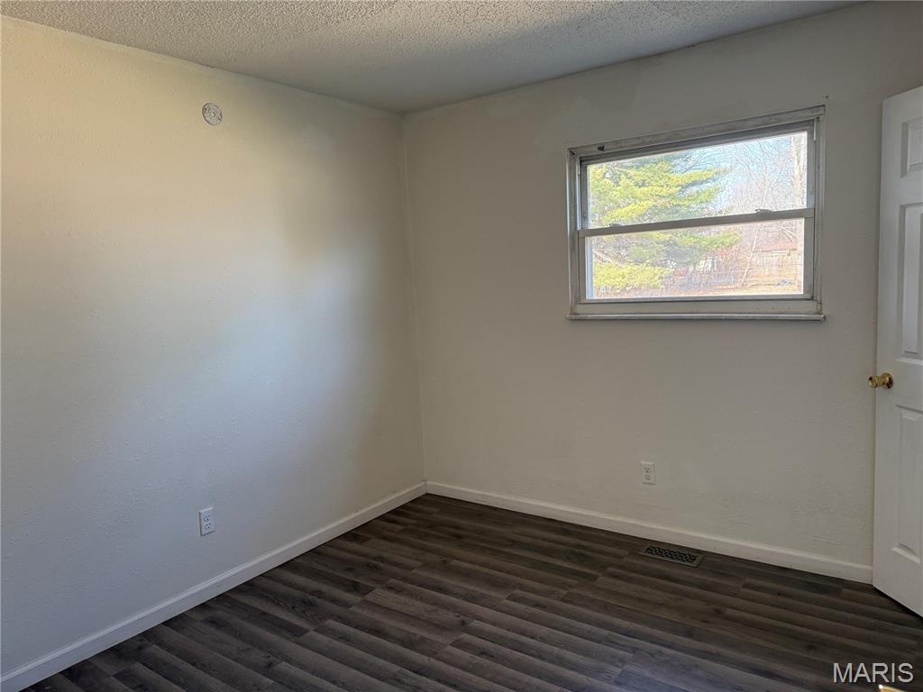 Whispering #1 - Residential