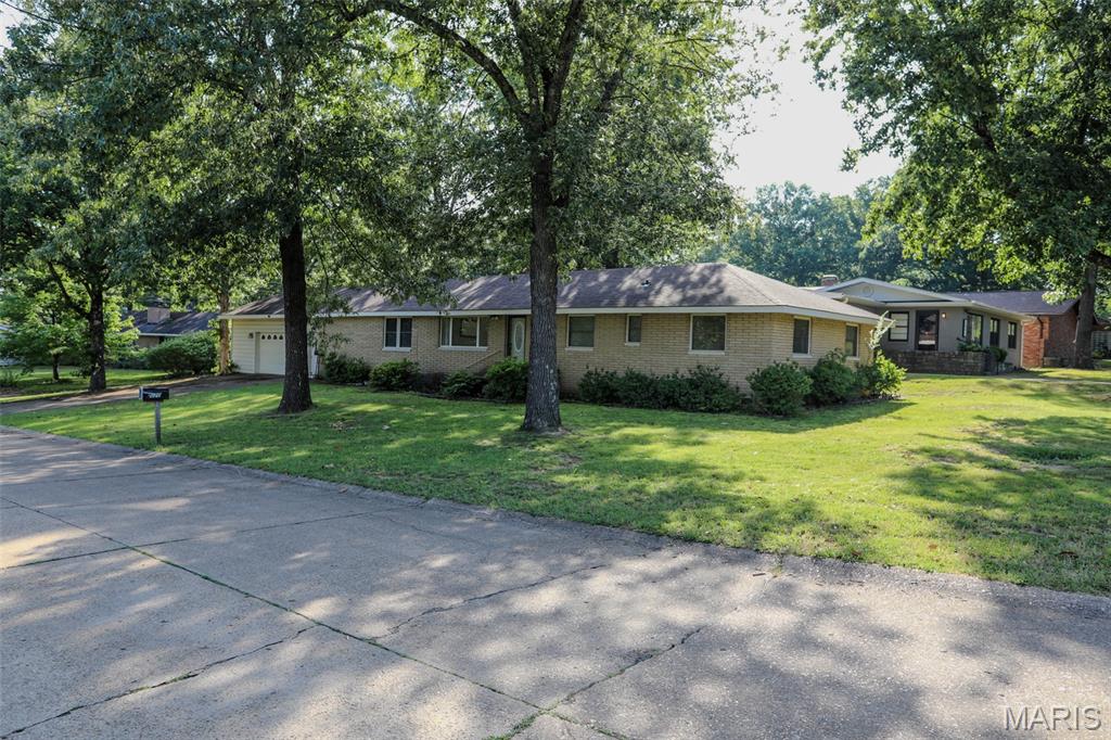 Photo 1 of 19 — 1519 Rosedale, Poplar Bluff, MO 63901