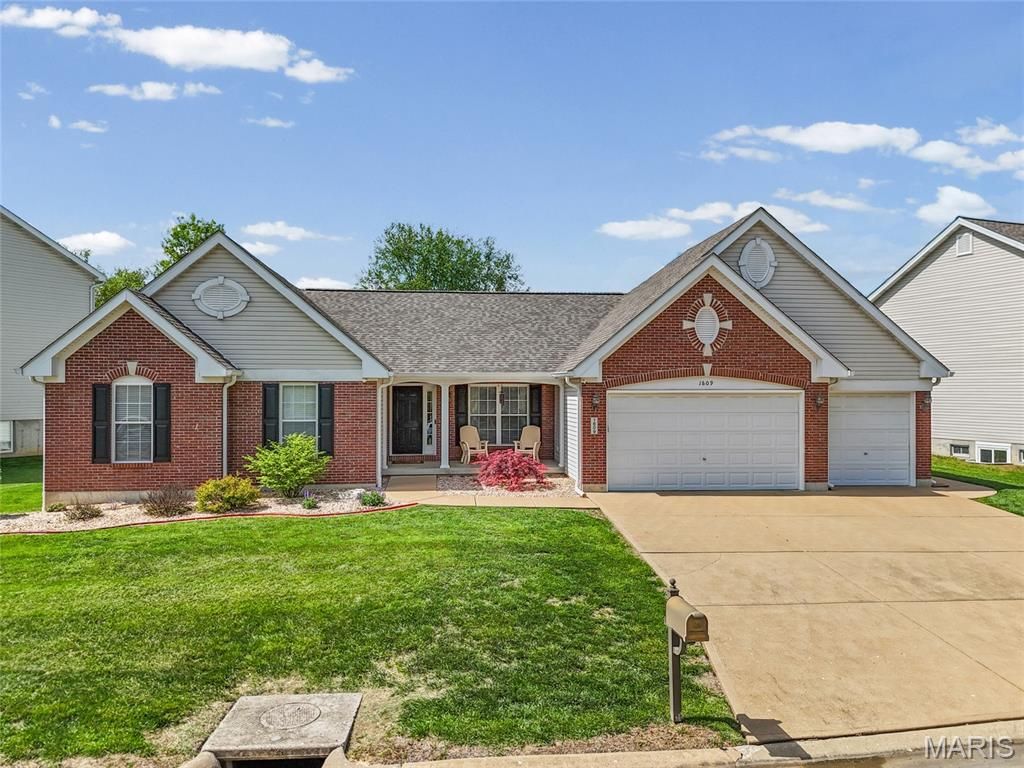Photo of 1809 Cairo Drive, Festus, MO 63028 (MLS # 26028979)