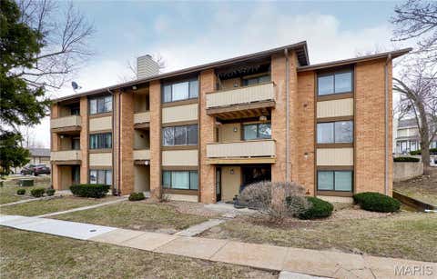 Photo of 7 Fairways Circle #E, St Charles, MO 63303 (MLS # 26045638)