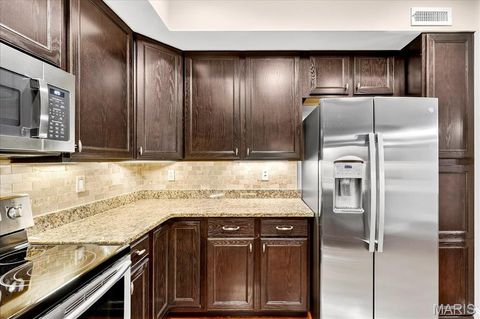 Tiny photo for 842 N New Ballas Court #302, Creve Coeur, MO 63141 (MLS # 25057730)