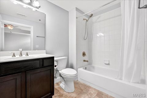 Tiny photo for 842 N New Ballas Court #302, Creve Coeur, MO 63141 (MLS # 25057730)