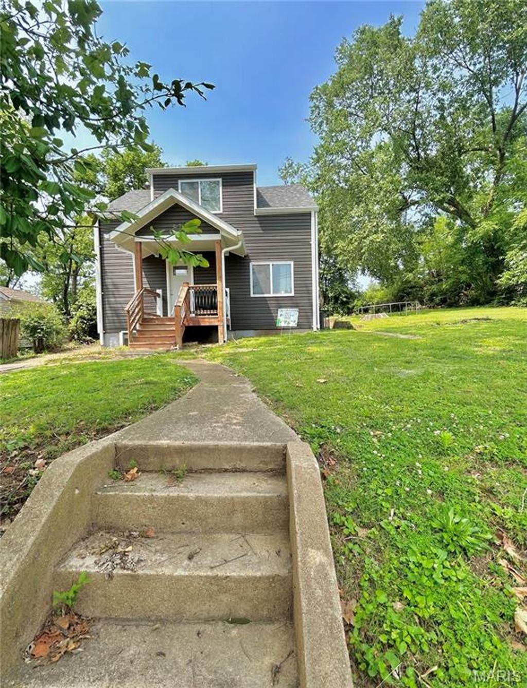 Photo of 10643 Thorpe Avenue, St Louis, MO 63114 (MLS # 25072802)