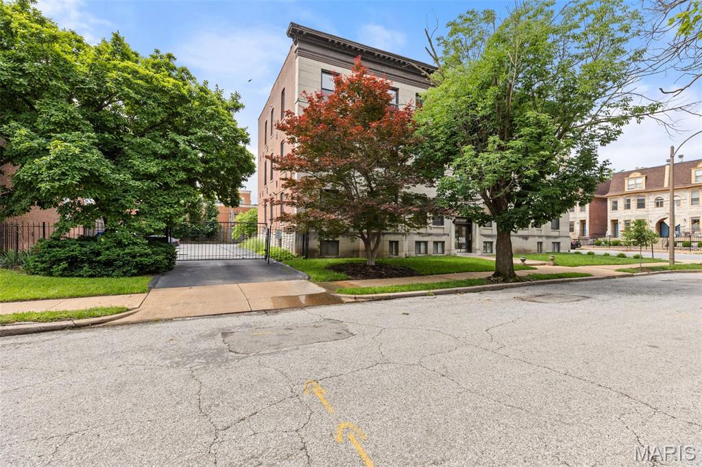 Hawthorne Condominium Units TLE - Residential