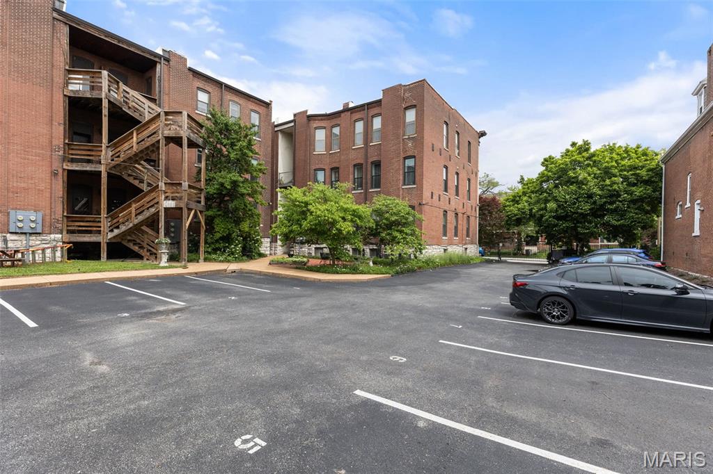 Hawthorne Condominium Units TLE - Residential