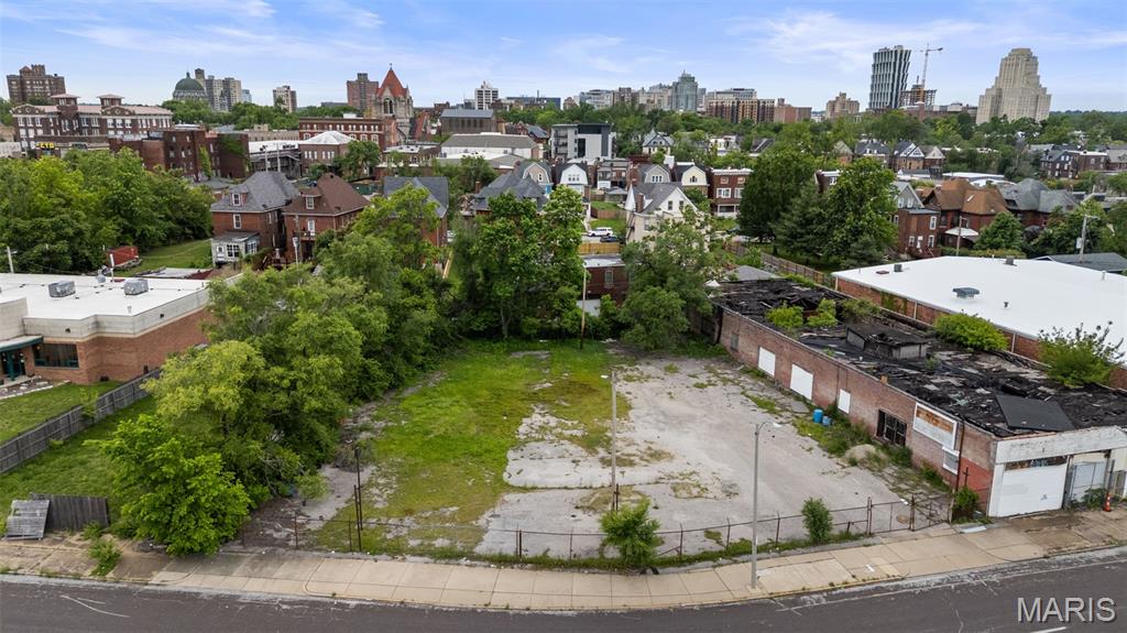 Lindells Addition Lot - Commercial Sale