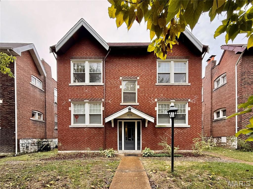 Photo of 4556 Flad Avenue #1W, St Louis, MO 63110 (MLS # 25073466)