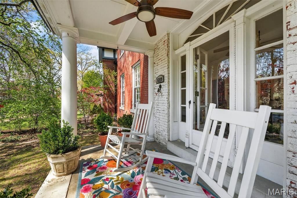 Photo of 6219 Washington Avenue, St Louis, MO 63130 (MLS # 26014900)