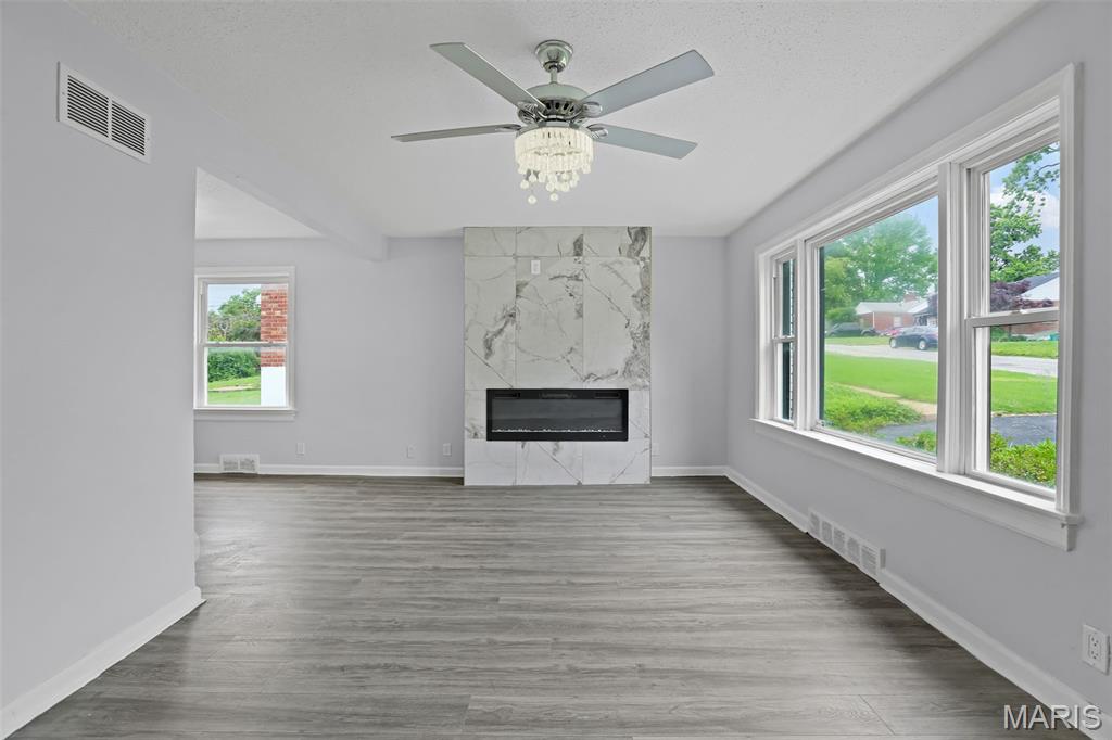 Belle Crest - Residential