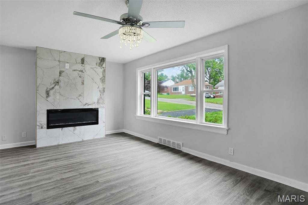 Belle Crest - Residential