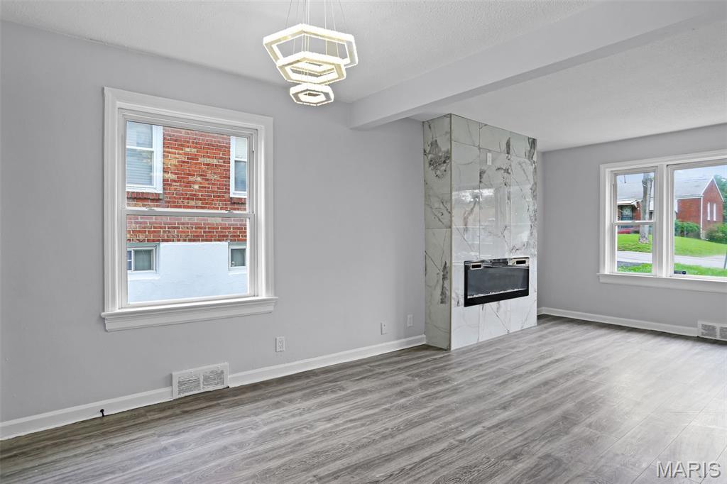 Belle Crest - Residential