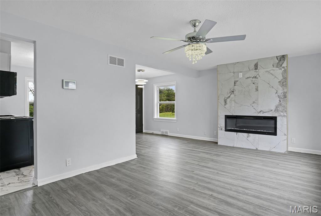 Belle Crest - Residential