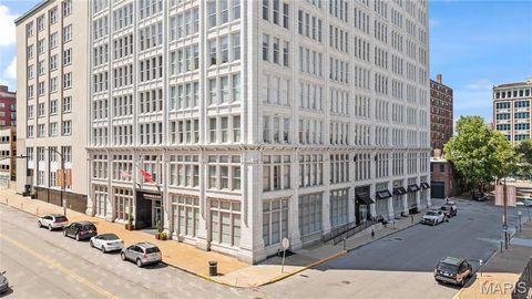 Photo of 1501 Locust St #905, St Louis, MO 63103 (MLS # 26010877)