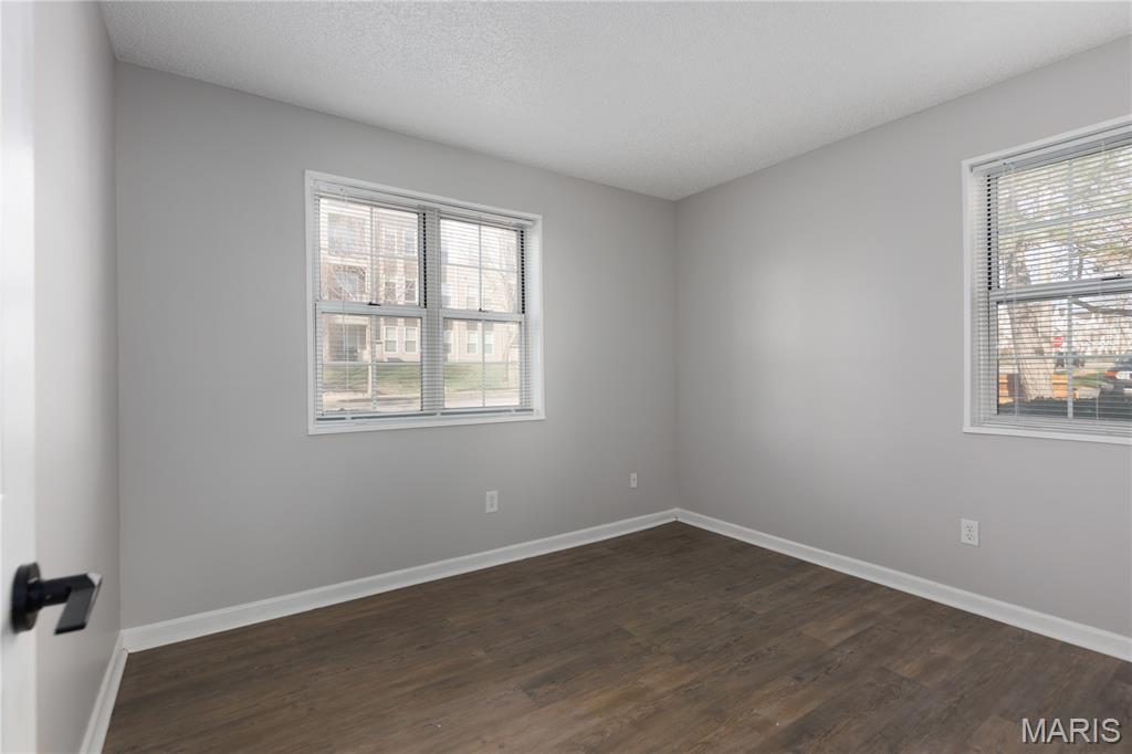 Brentwood Forest Condo Ph Eight - Residential