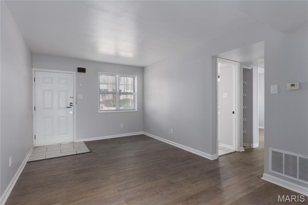 Brentwood Forest Condo Ph Eight - Residential