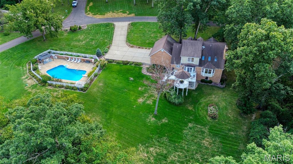 6 Forest Hills Drive