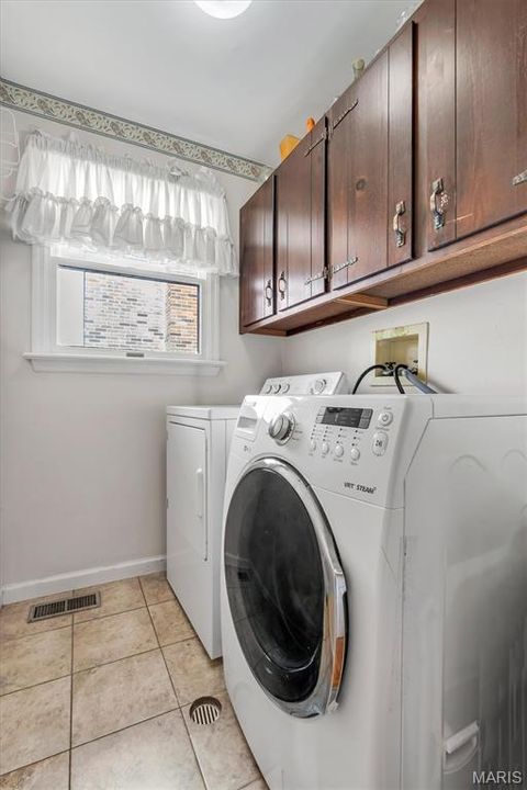 Tiny photo for 2034 Emerald Crest Court, Chesterfield, MO 63017 (MLS # 25078821)