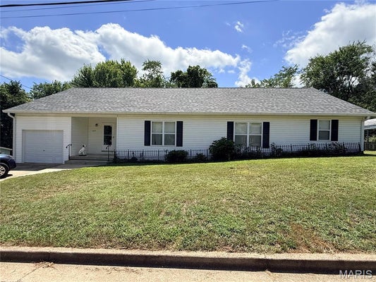 1103 W COFFMAN ST, SALEM, MO 65560 - Image e5ada8a4af938cf03dbbcf71fe4fa330/2079674082