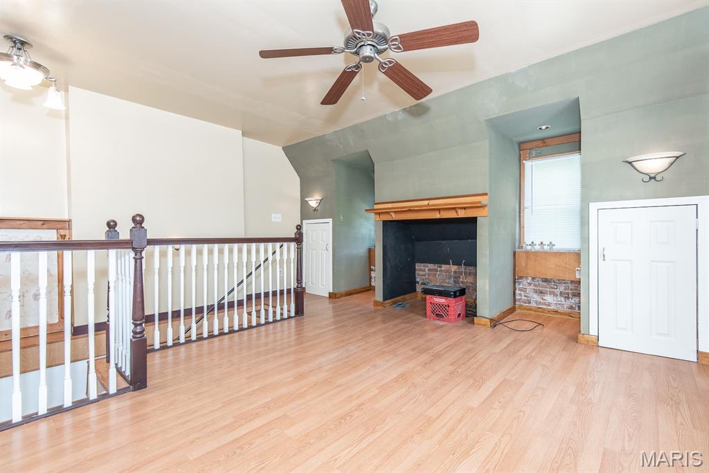 St Louis, Missouri 63108, United States, 3 Bedrooms Bedrooms, ,3 BathroomsBathrooms,Residential,Active,139934