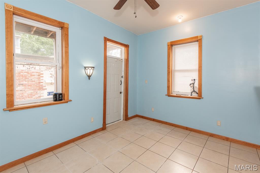 St Louis, Missouri 63108, United States, 3 Bedrooms Bedrooms, ,3 BathroomsBathrooms,Residential,Active,139934