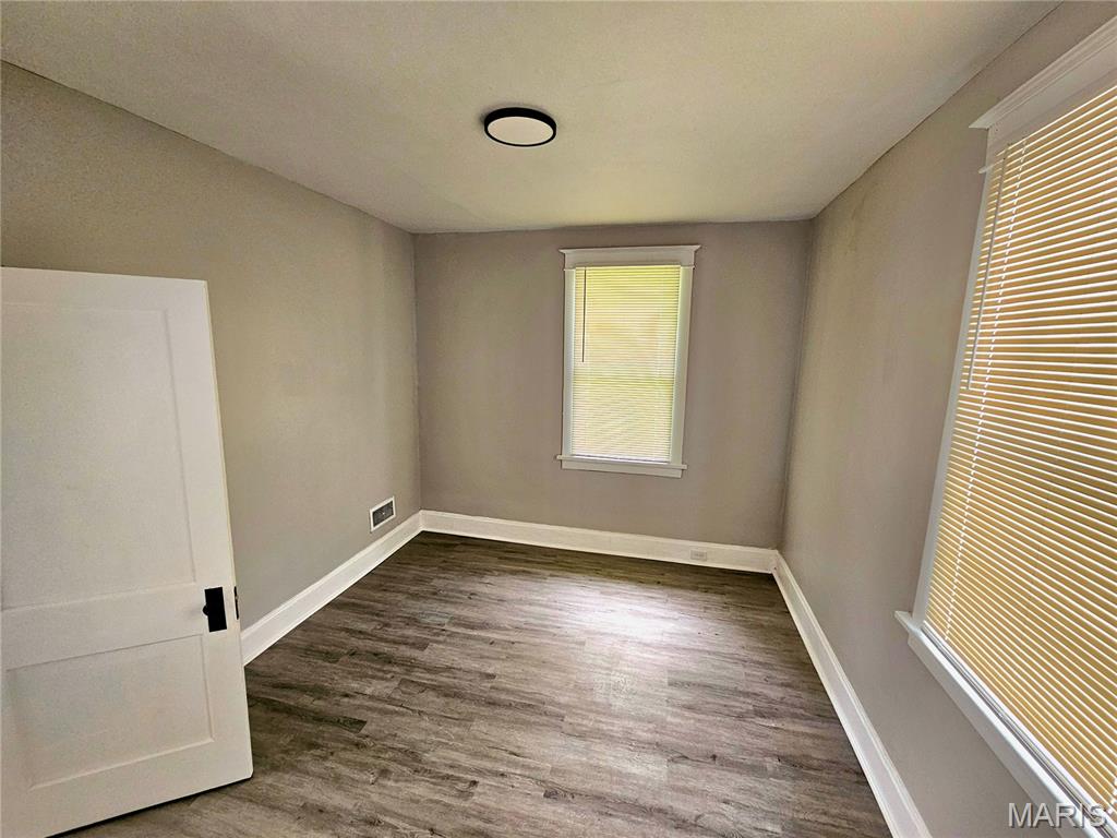 West Walnut Manor - Residential