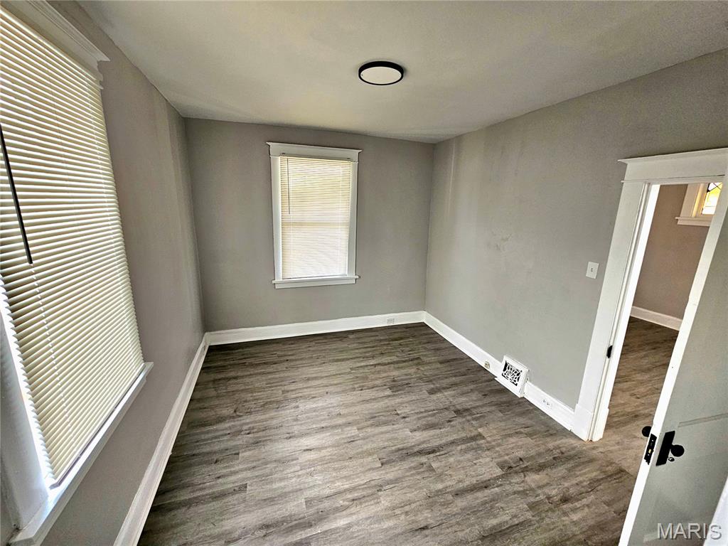 West Walnut Manor - Residential