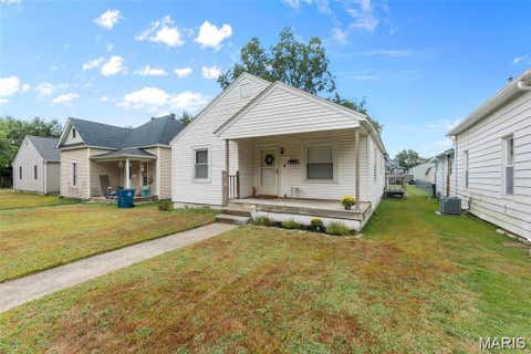 Photo of 329 West Parker Ave Ave, Chaffee, MO 63740 (MLS # 26048735)