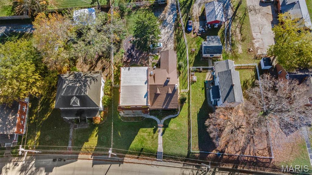 Fifth Principal Meridian - Commercial Sale