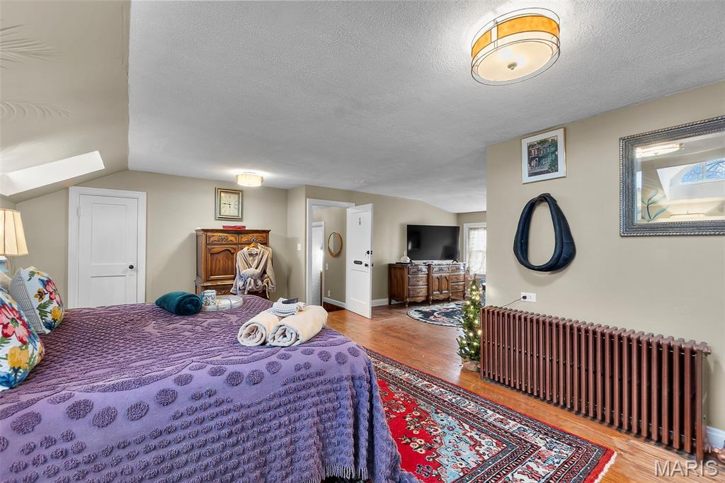 Fifth Principal Meridian - Commercial Sale