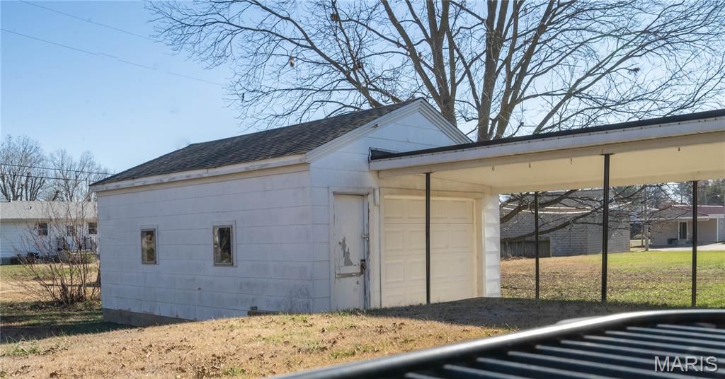 Photo of 608 Kiefer Street, Ste Genevieve, MO 63670 (MLS # 25080006)