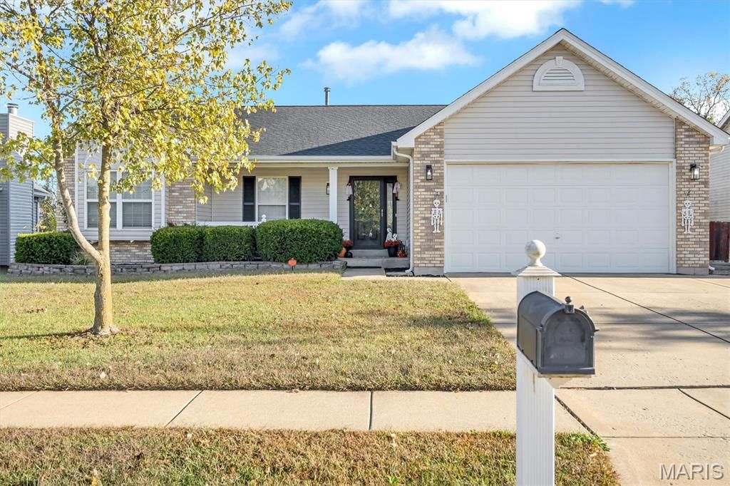 Photo of 515 Great Oaks Meadow Drive, Wentzville, MO 63385 (MLS # 25072786)