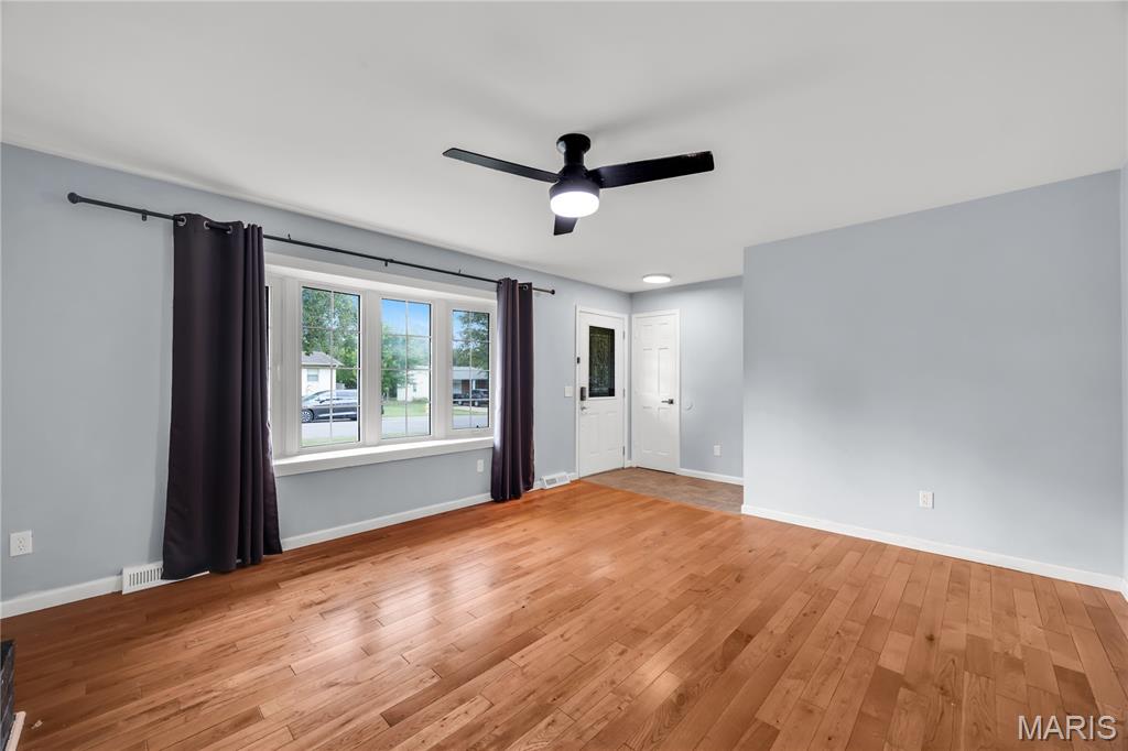 Wentzville, Missouri 63385, United States, 3 Bedrooms Bedrooms, ,3 BathroomsBathrooms,Residential,Pending,202185