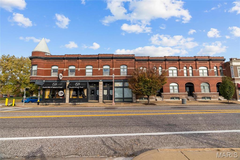 4343 Manchester