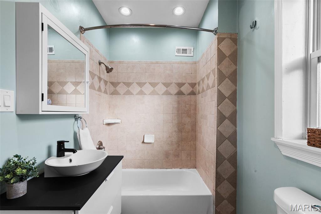 Rogers Benton Place - Residential